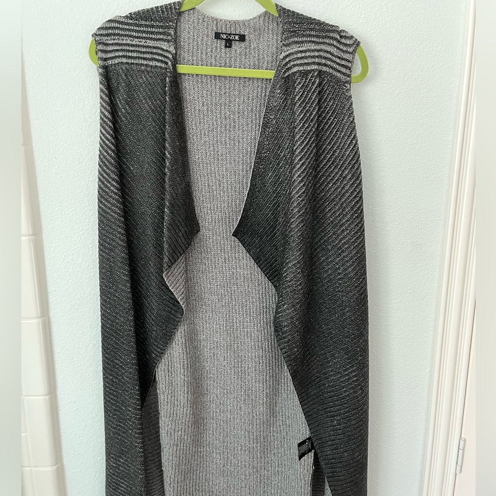 Nic & Zoe long vest